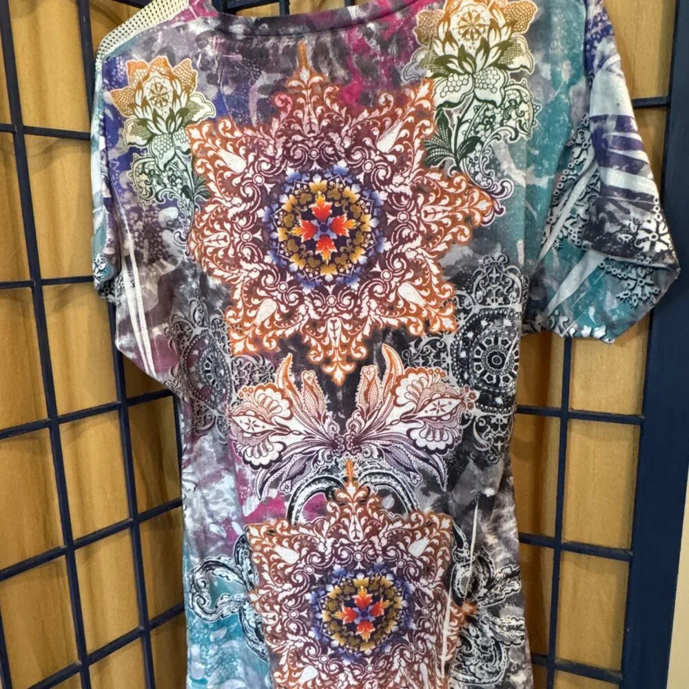 One World Live & Let Live Boho Patchwork Rhinestone Tee โ Size S - Picture 4 of 4